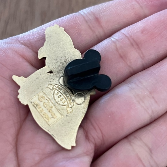 Sold - Picture 3 of 4